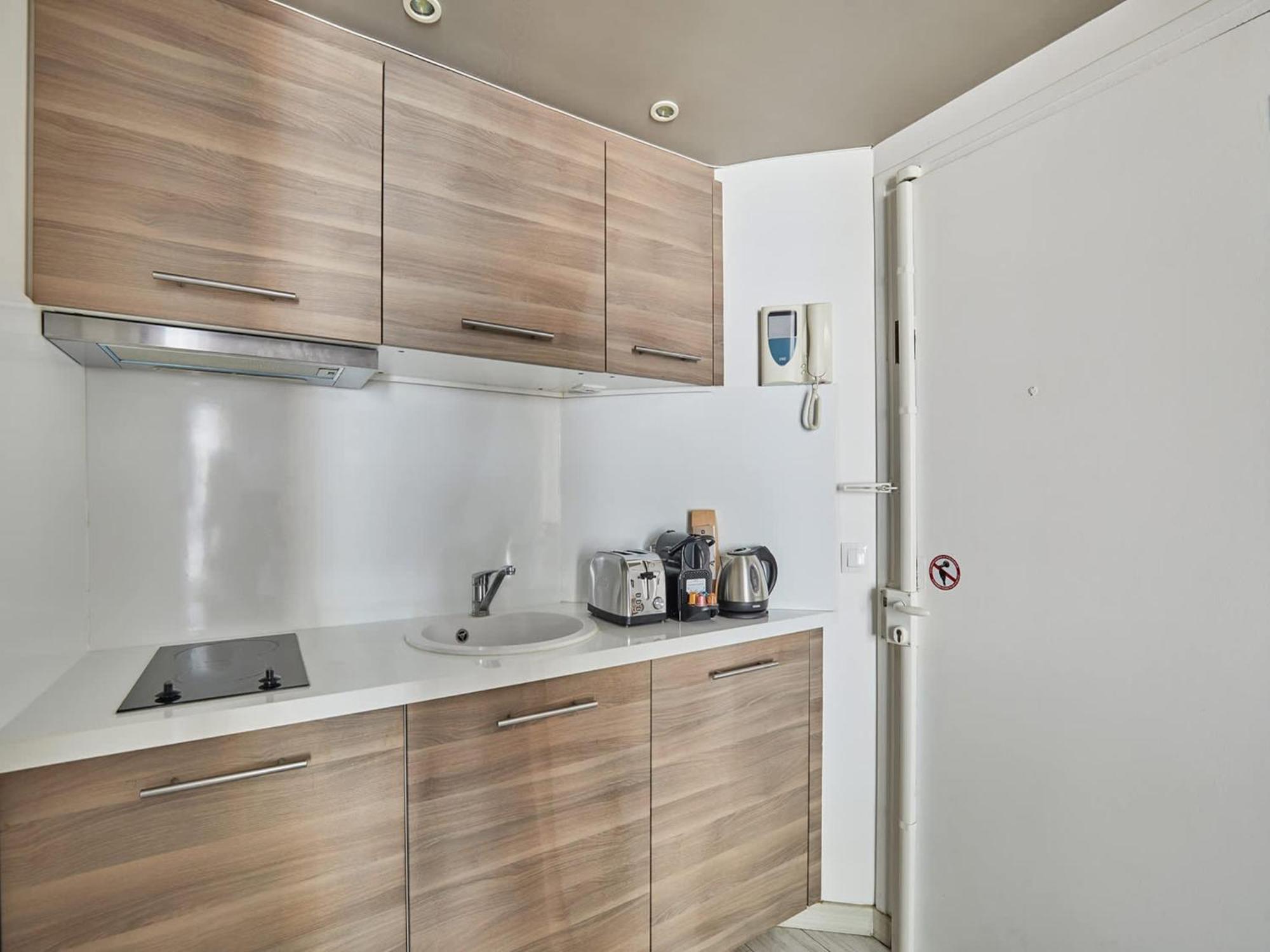 Apartment Montaigne Champs Elysees *