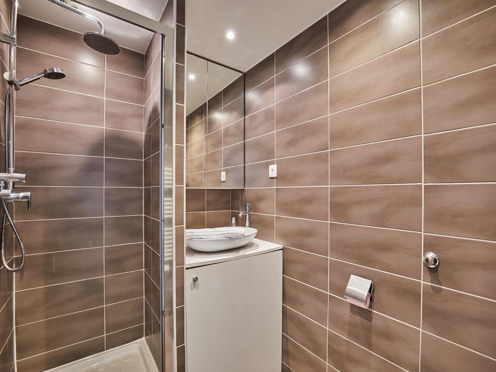Apartment Montaigne Champs Elysees *